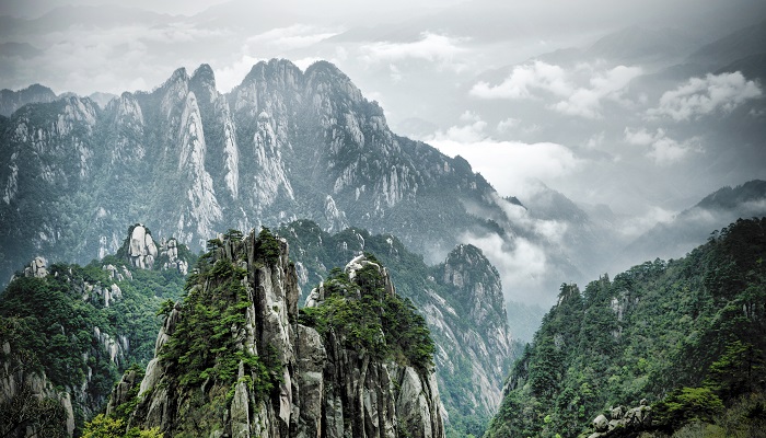 梦见上山又下山