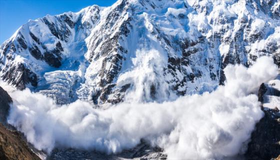 梦见雪崩但我很安全