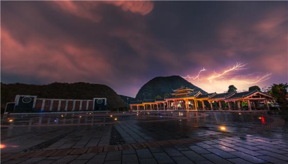 梦见惊天炸雷震耳欲聋