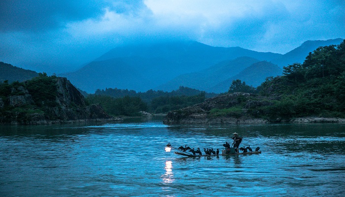 梦见潭水变浅