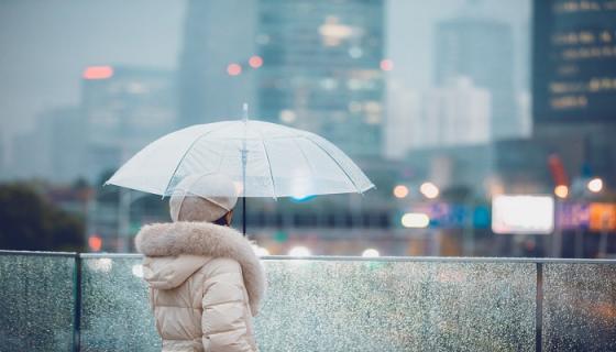 已婚女人梦见下雨预示着什么