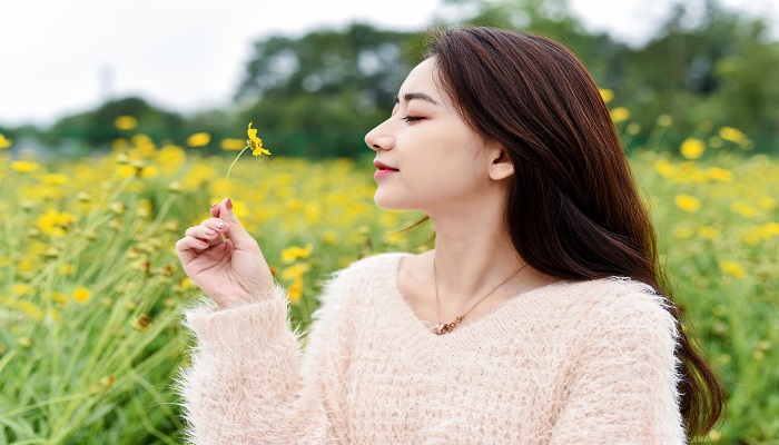 梦见前任突然微信联系我