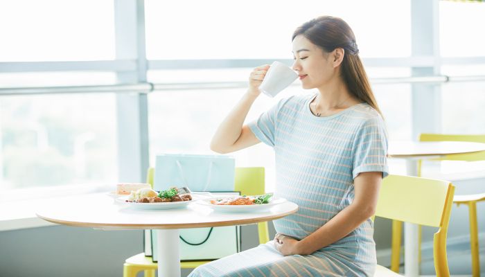 孕妇梦见吃饭是什么意思 孕妇梦见吃饭有什么预兆