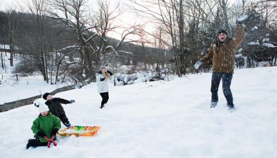 梦见打雪仗是什么意思 梦见打雪仗预示着什么